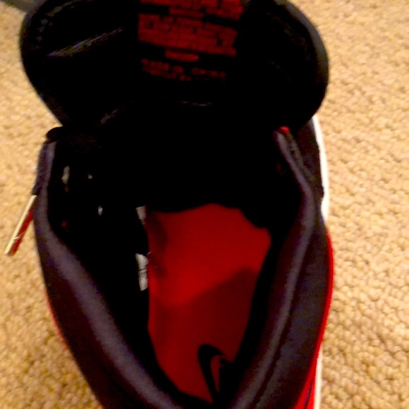 NIB never used authentic Nike air Jordans additional red laces - Picture 4 of 11